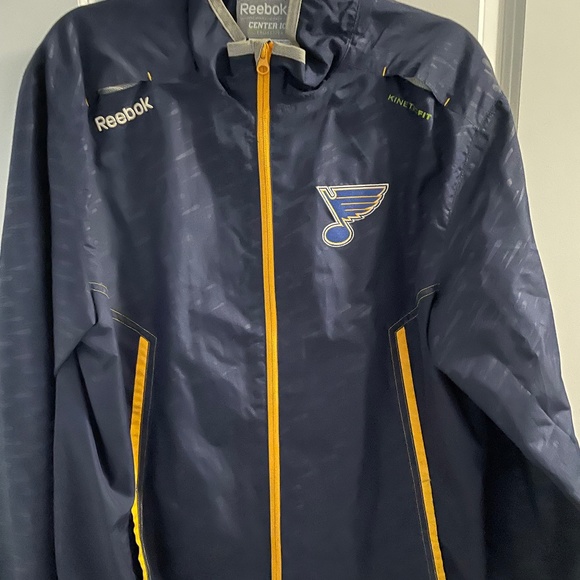 St Louis Blues Training Jacket - Medium in Dark Blue - Picture 1 of 2